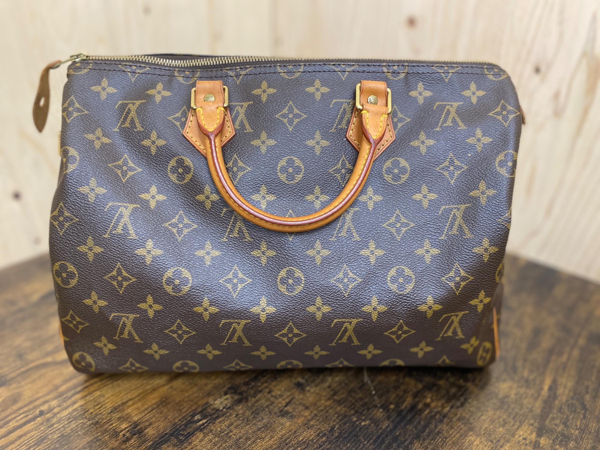 Louis Vuitton (ルイヴィトン) モノグラム スピーディ35 買取