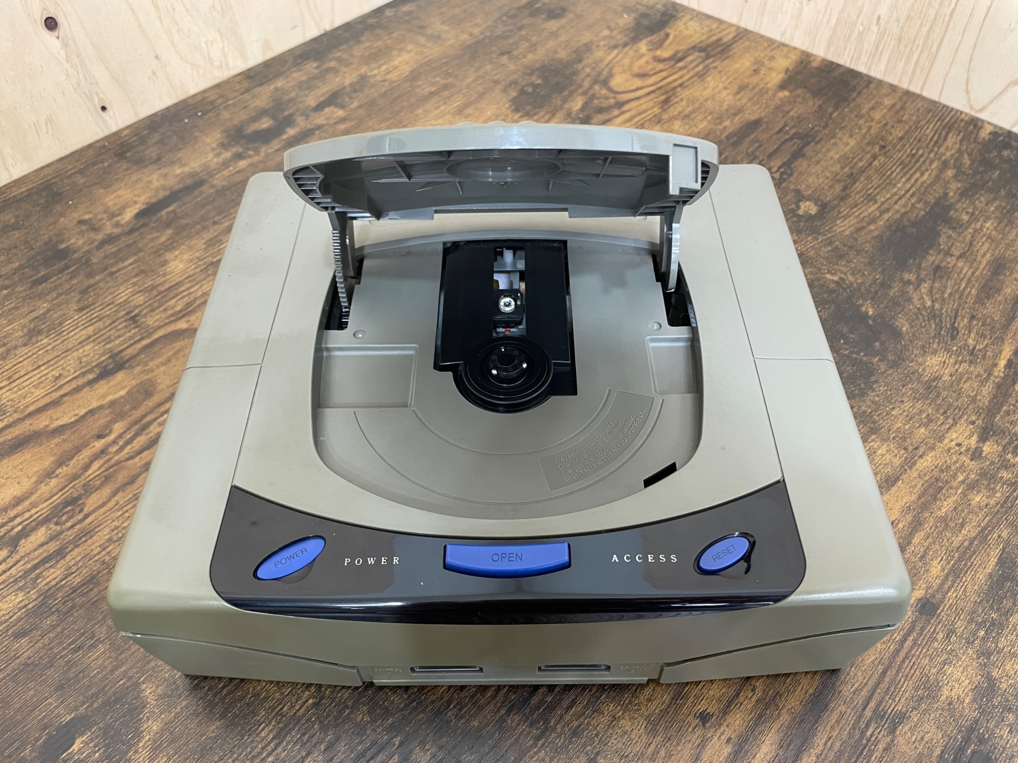 【懐かしゲーム機】セガサターン本体HST-3200 SS](本体)セガサターン(SEGA SATURN) グレー セガ(HST-3200)