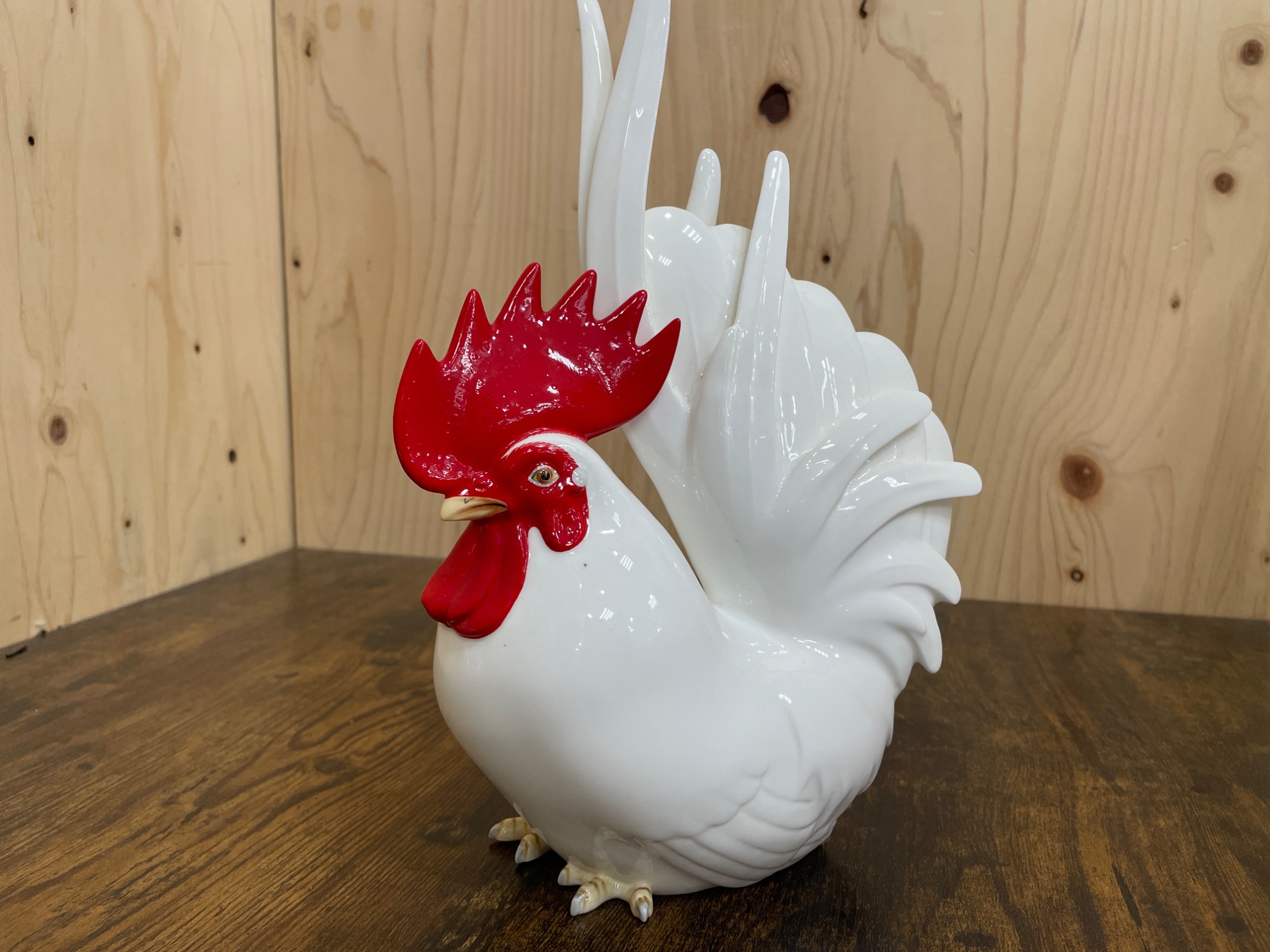 ノリタケ 落ち葉掃除 お手伝い フィギュリン 人形 置物 ノリタケ 落ち葉掃除 お手伝い フィギュリン 人形 置物 こけし 北欧