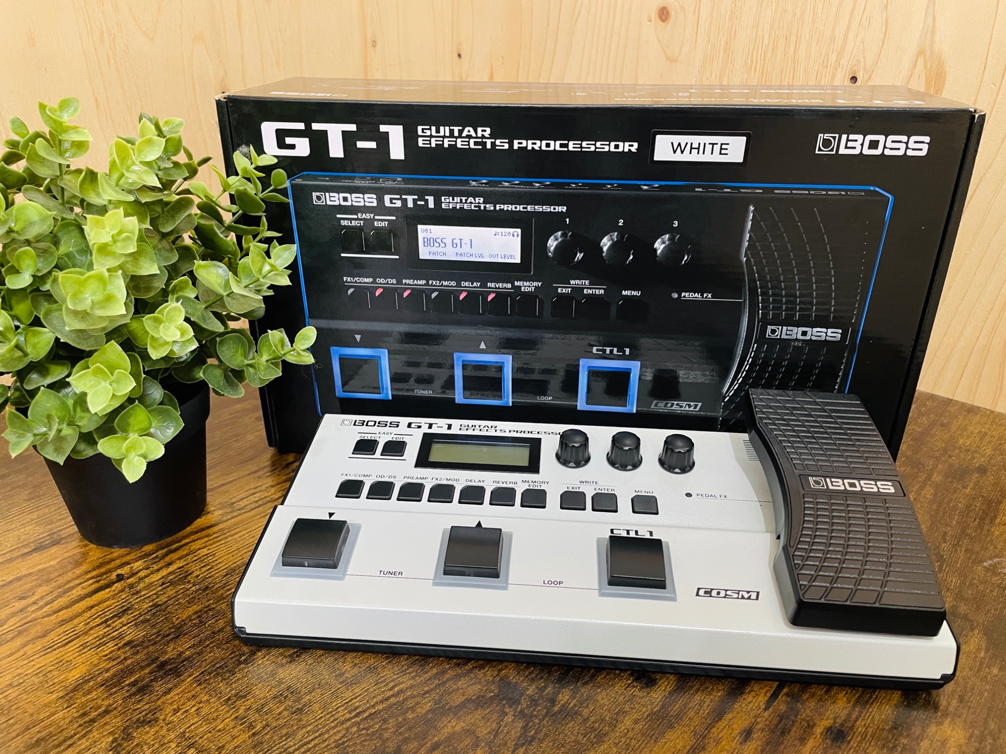 BOSS(ボス) マルチエフェクター モデル名:GT-1 買取入荷致しました