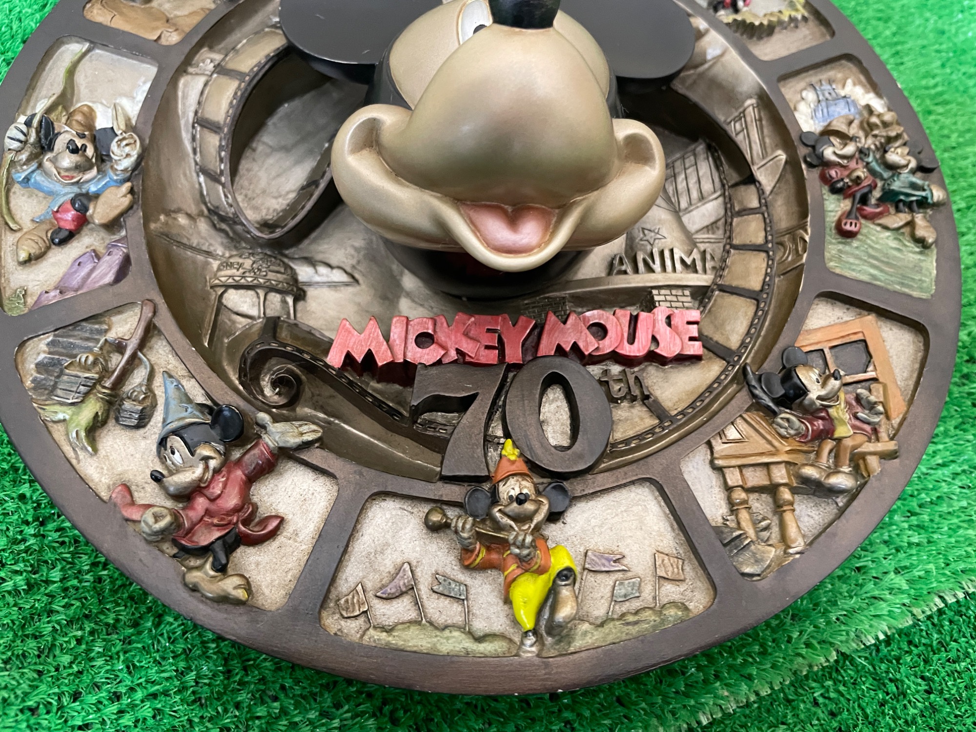 Disney(ディズニー) ミッキー70周年記念プレート 買取入荷しました