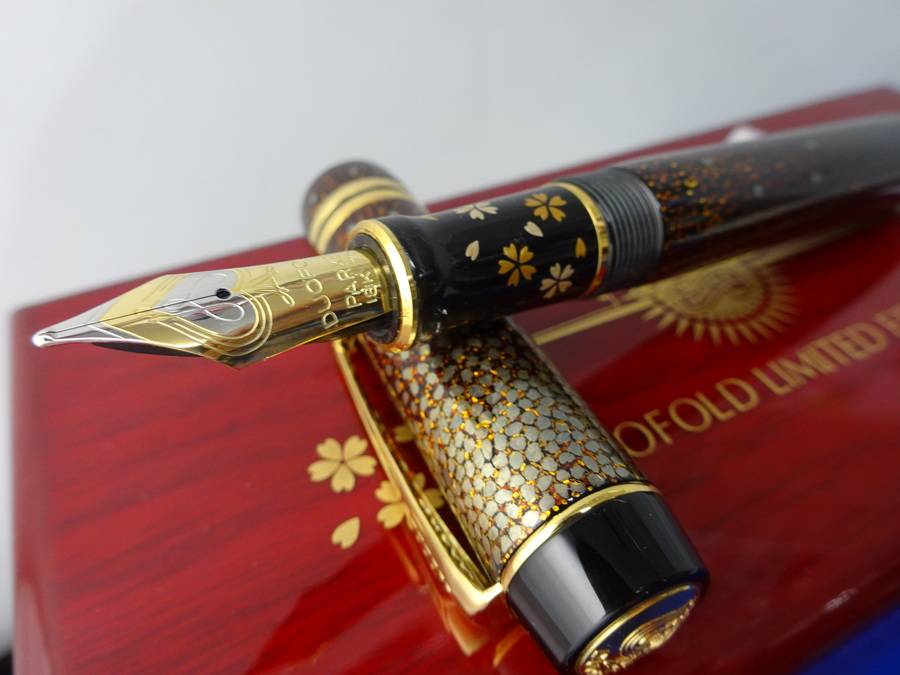 パーカー デュオフォールド 蒔絵 リミテッドエディション｢春爛漫」のご