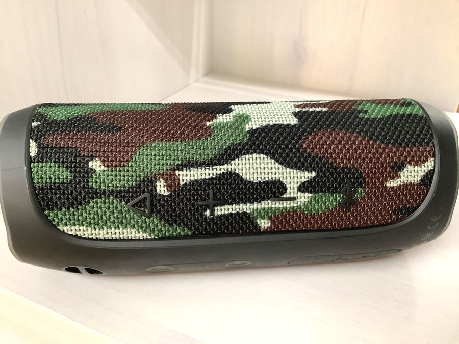 カモフラ柄がかっこいい!!JBL（ジェイビーエル）のBluetoothスピーカー