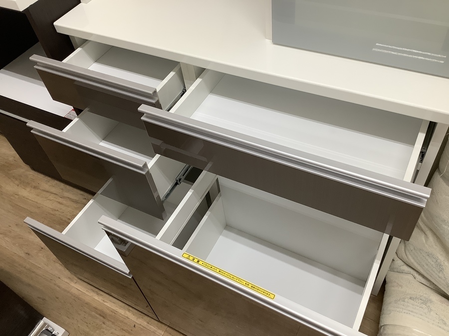 【トレファク鶴ヶ島店】高橋木工所 レンジボード ホワイト 雰囲気がガラッと変わる！高橋木工所のレンジボードのご紹介です♪【東