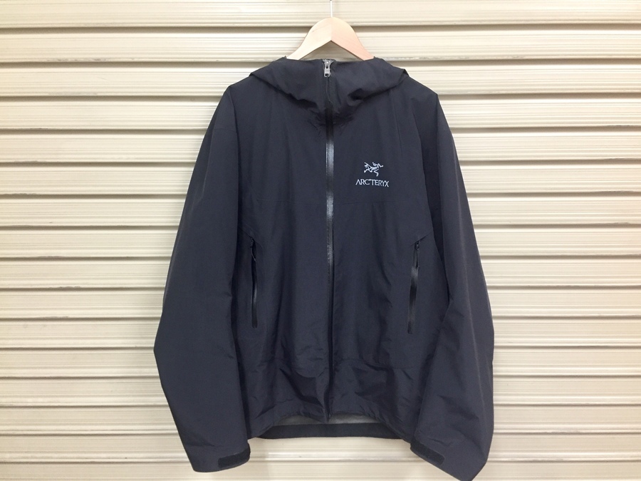 新品　旧ロゴ　廃番　アークテリクス　ベータ　ジャケット　サイズL ARC' TERYX（アークテリクス）のベータSLジャケットのご紹介です