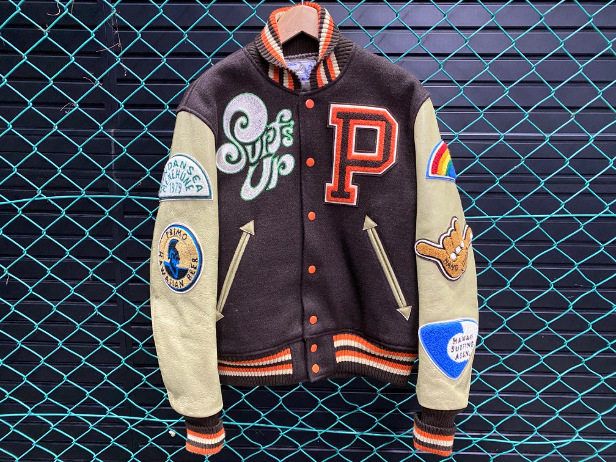 おしゃれなWHITESVILLEのスタジャンを入荷しました！気になる方は東