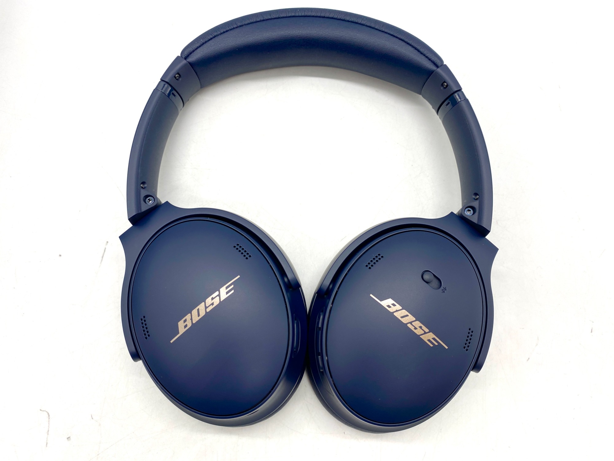 音楽を聴くのがもっと楽しくなる！BOSEの高性能ヘッドホン入荷です