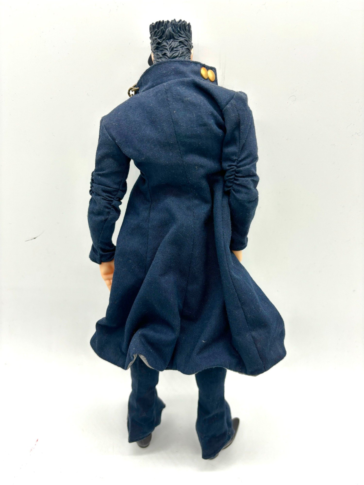 やれやれだぜ・・・承太郎のフィギュア入荷致しました
