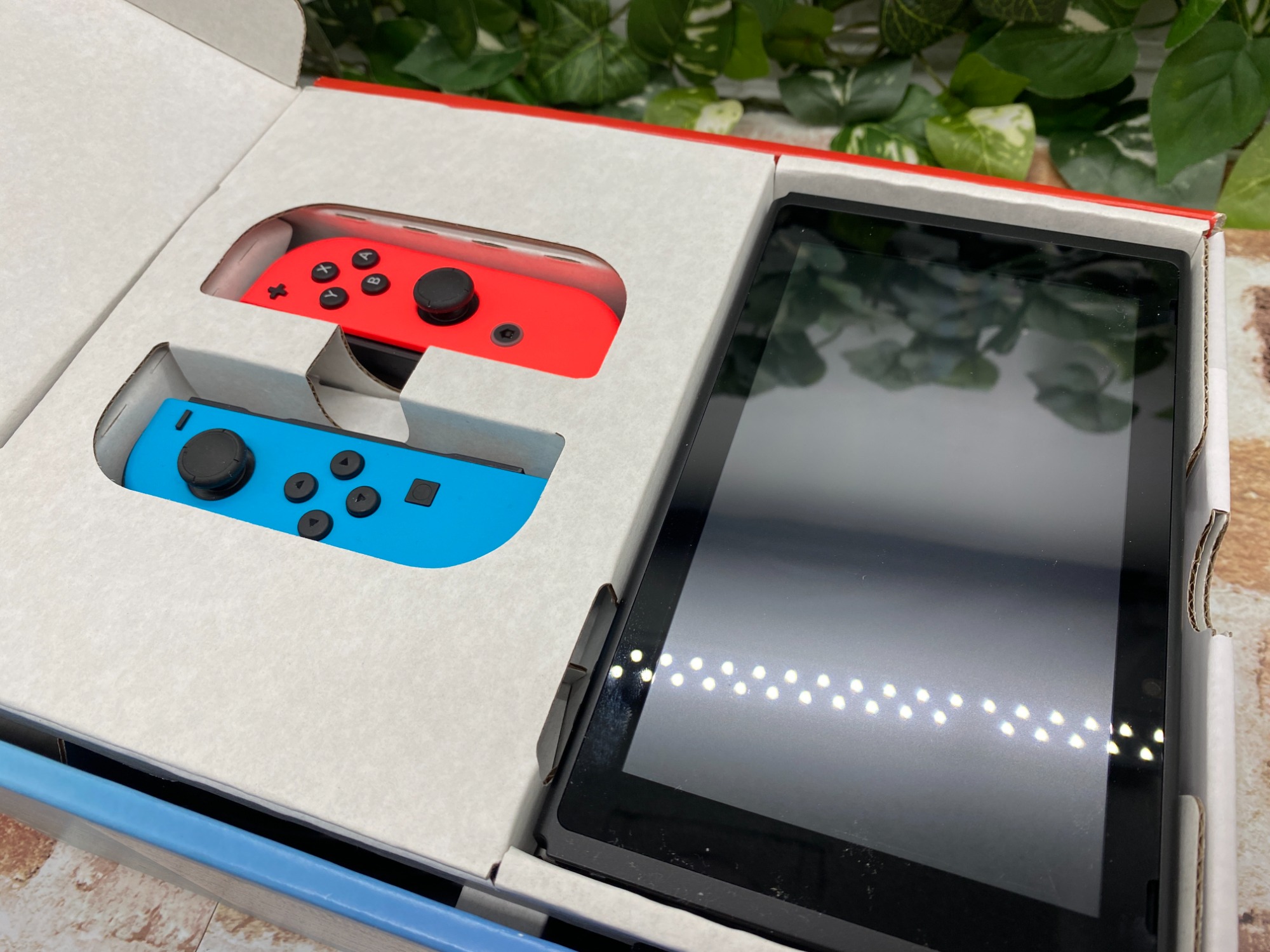 【トレファクマーケット久喜店】Nintendo　Nintendo Switch(付属品完備) トレファクマーケット久喜店】Nintendo Nintendo Switch(付属品完備