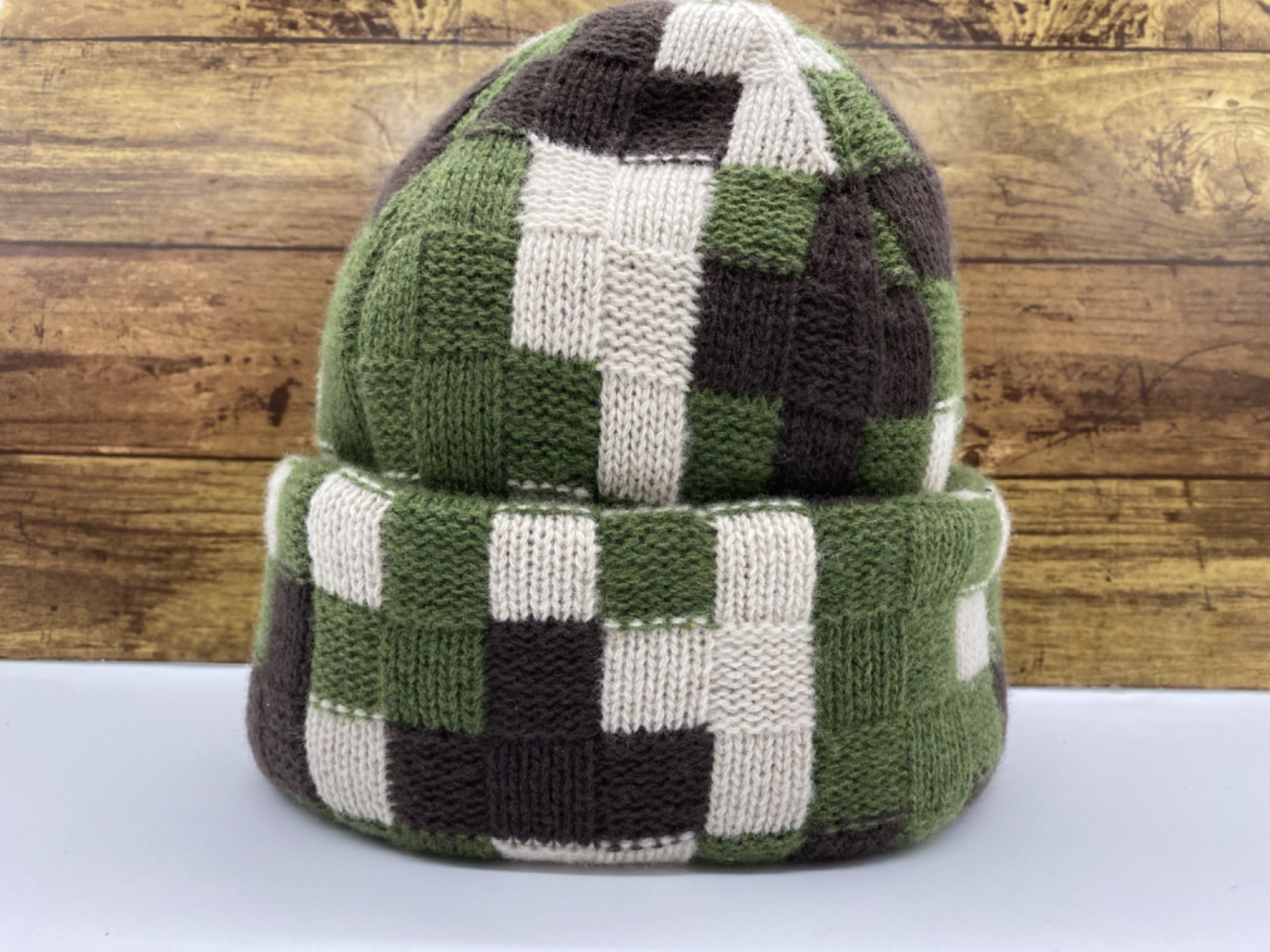 新入荷】Louis Vuitton（ルイヴィトン）のニット帽のご紹介です