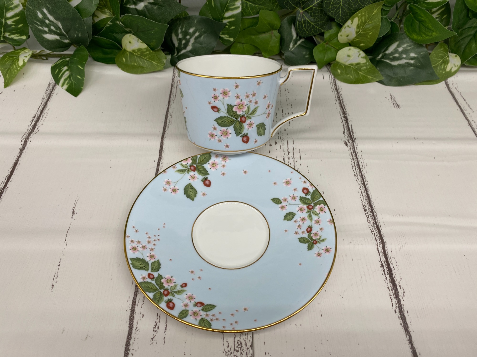 【希少】ウェッジウッド　ディズニーランド 200ml-woburn-abbey-286113_250x