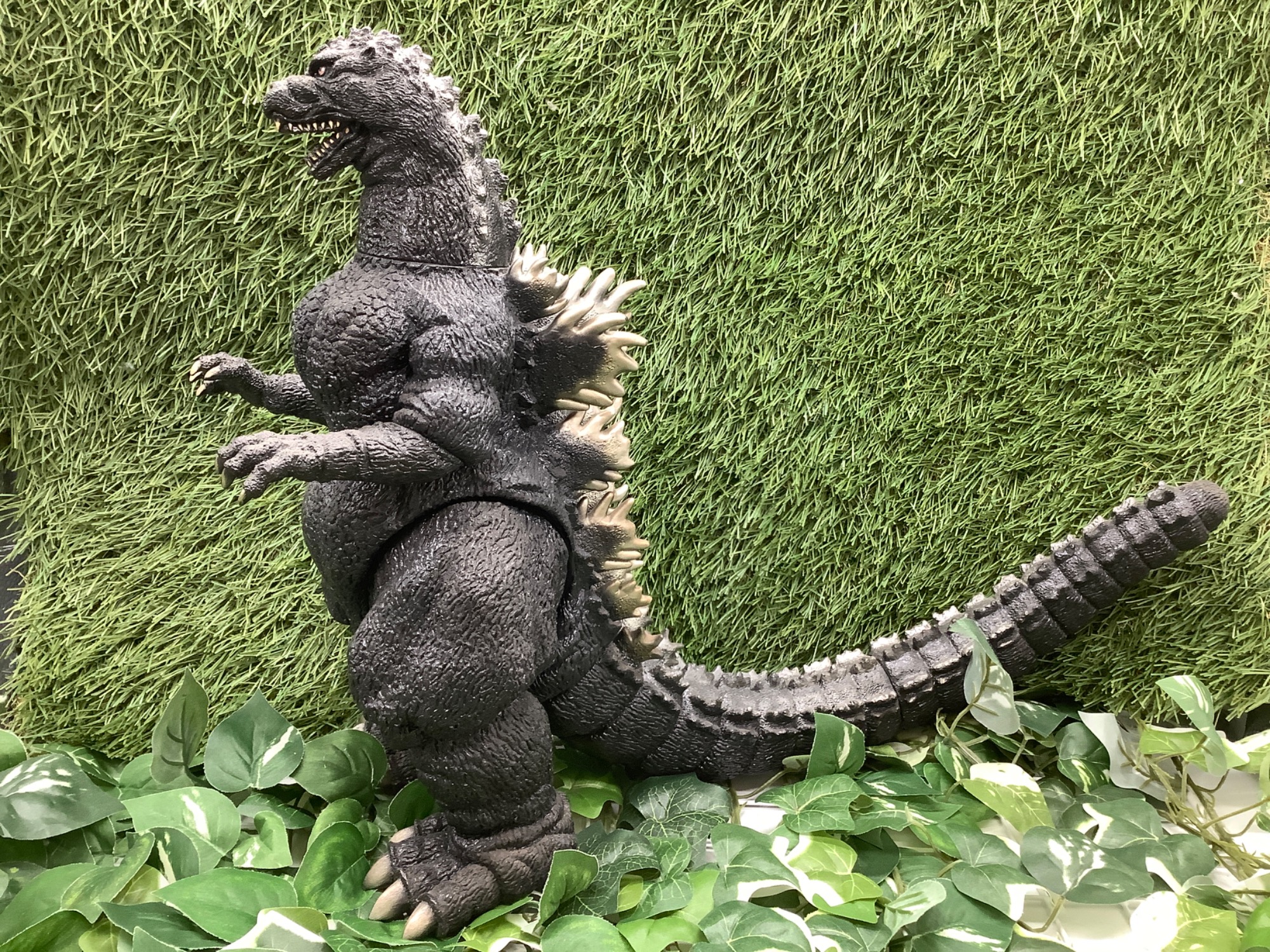 新入荷】レア物の1991年物のゴジラのフィギアのご紹介です！！｜2025年