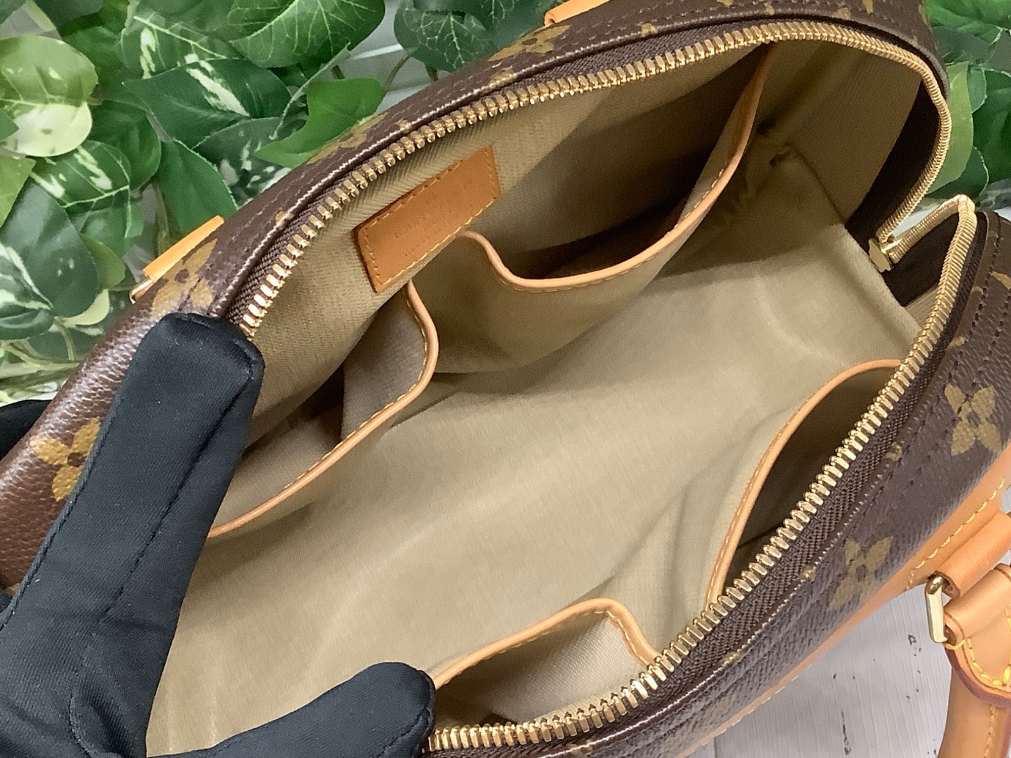 新商品】LOUIS VUITTONのモノグラムのバッグが2点増えました！！｜2025