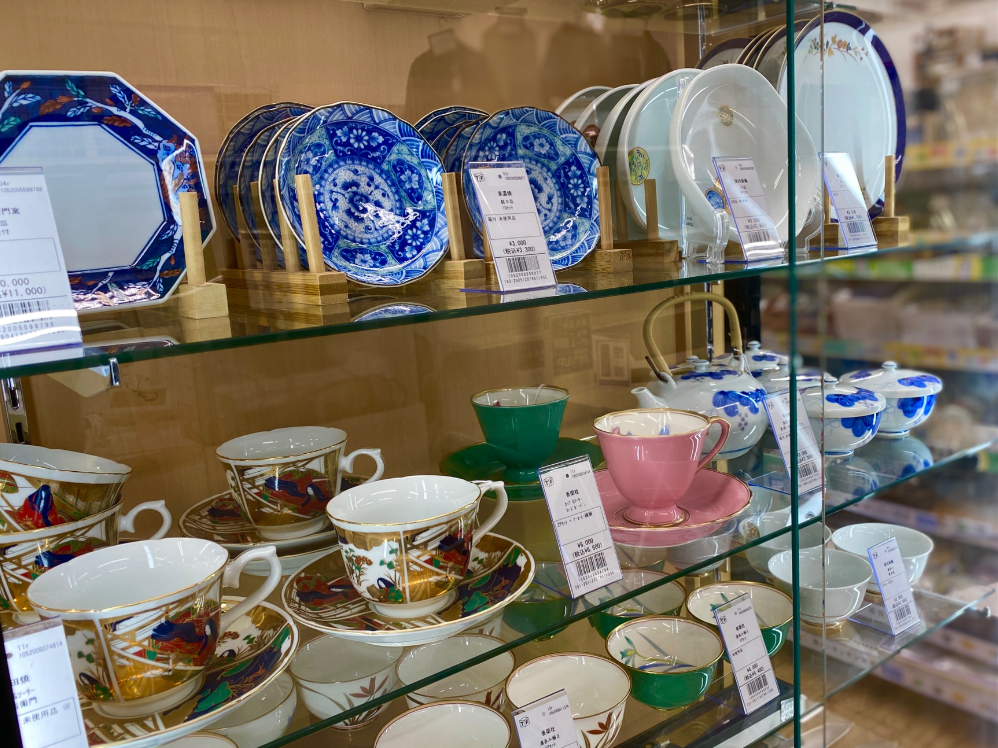 ROYAL COPENHAGEN（ロイヤル・コペンハーゲン）の洋食器を2点ご紹介