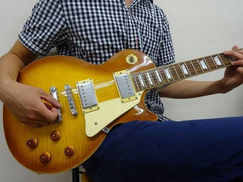 エレキギターの東大阪楽器