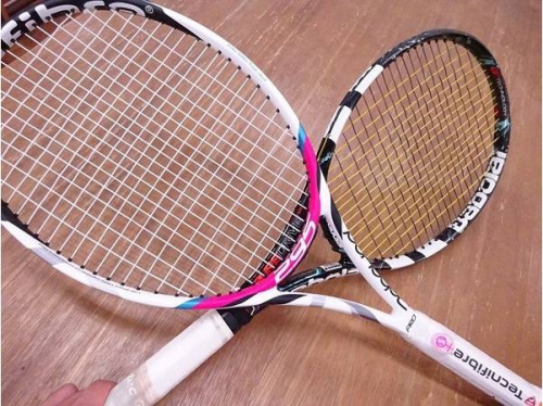 スポーツ・アウトドアのテニス