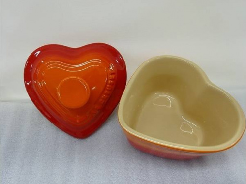 洋食器のLE CREUSET