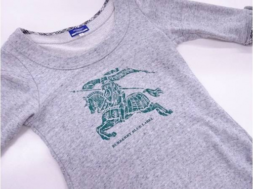 レディースファッションのチュニック