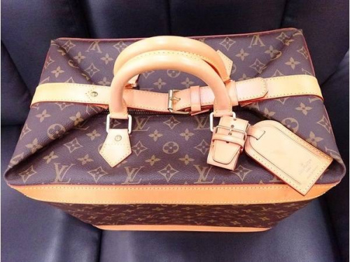 バッグのルイヴィトン（LOUIS VUITTON）