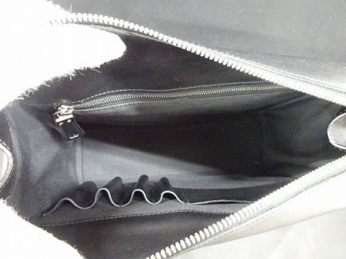 バッグのBALLY