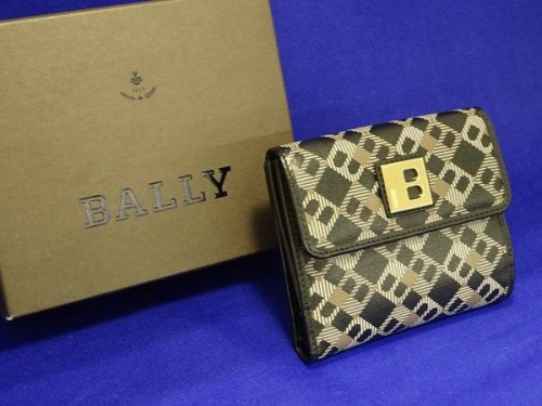 ブランド・ラグジュアリーの財布