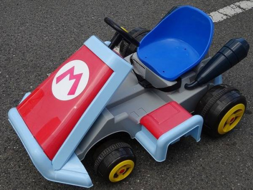 楽器・ホビー雑貨の電動カー