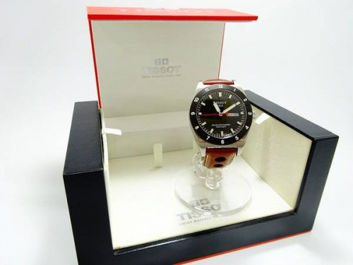 腕時計のTISSOT