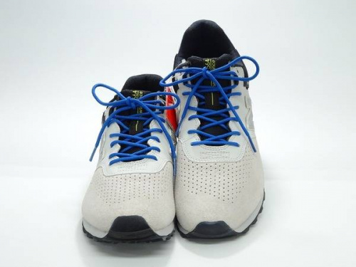 シューズのニューバランス（new balance）