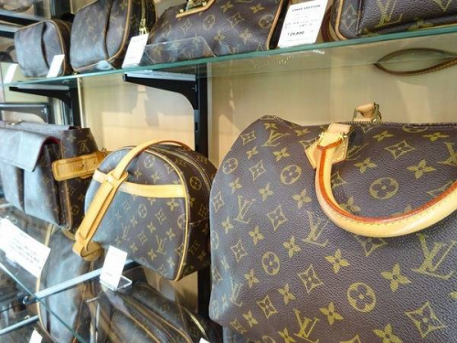 ルイヴィトン（LOUIS VUITTON）