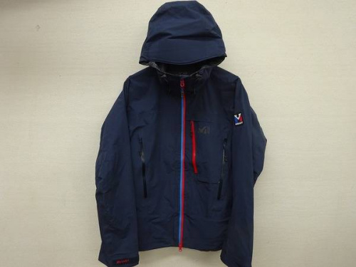 アウトドアのジャケット