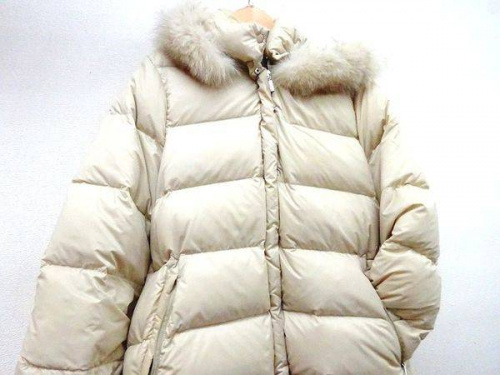 コートのモンクレール（MONCLER）