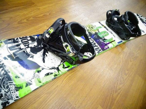 スポーツ用品のスノーボード