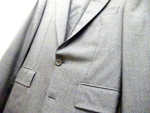 ビジネスアイテムのスーツ