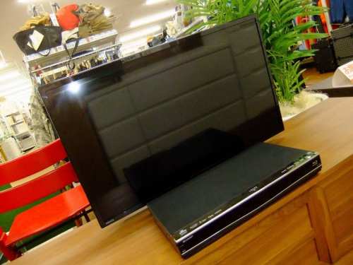 デジタル家電のテレビ