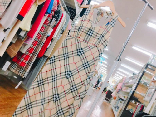 ワンピースのバーバリー（BURBERRY）