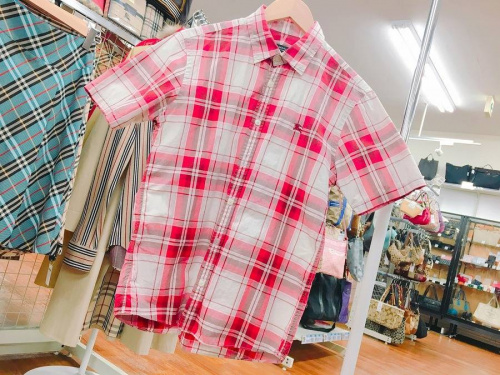 夏物のバーバリー（BURBERRY）