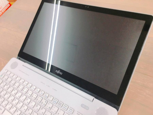 FUJITSUのノートパソコン