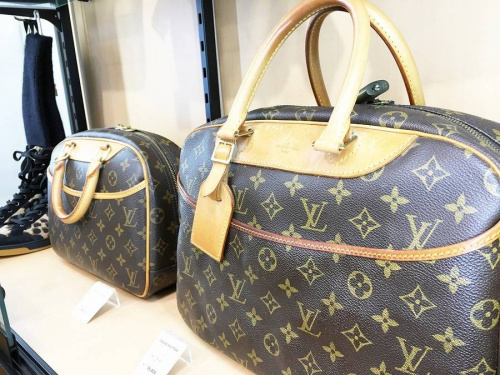 ¥ë¥¤¥ô¥£¥È¥ó¡ÊLOUIS VUITTON¡Ë