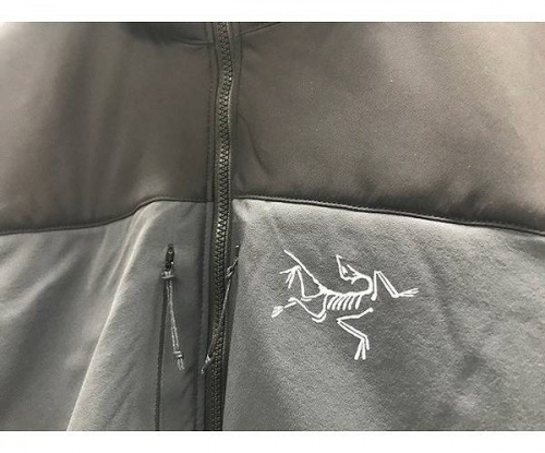 アウトドアのアウトドアウェア