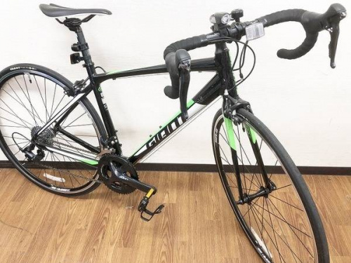 スポーツ用品の自転車