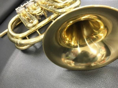 楽器のホルン