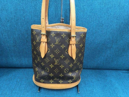 バッグのルイヴィトン（LOUIS VUITTON）