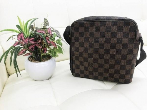 バッグのルイヴィトン（LOUIS VUITTON）