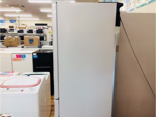 ファミリー向け　大型家電の夏物家電　電化製品　