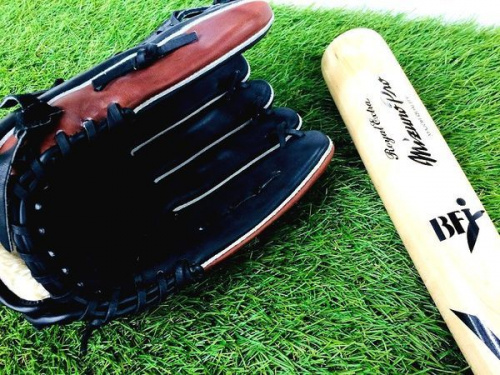 東大阪　グローブの東大阪　スポーツ　買取