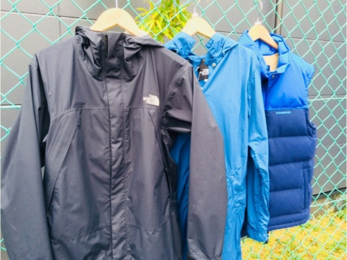 アウトドア用品のアウトドアウェア