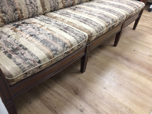 大型家具　東大阪の地中海ロイヤル　シャルル