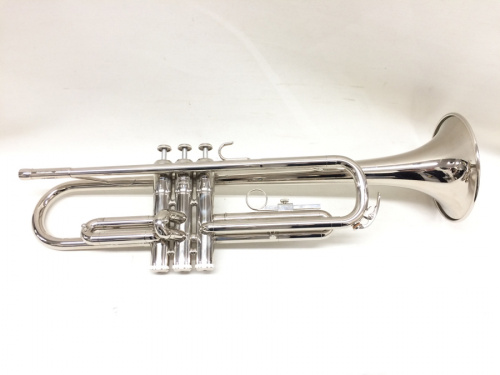 楽器のトランペット