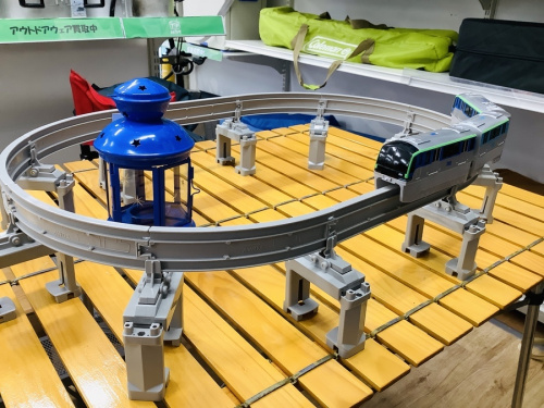 プラレール　モノレール　東大阪の東京モノレール10000形　中古　東大阪