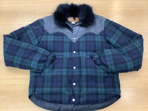 ジャケットのダウンジャケット